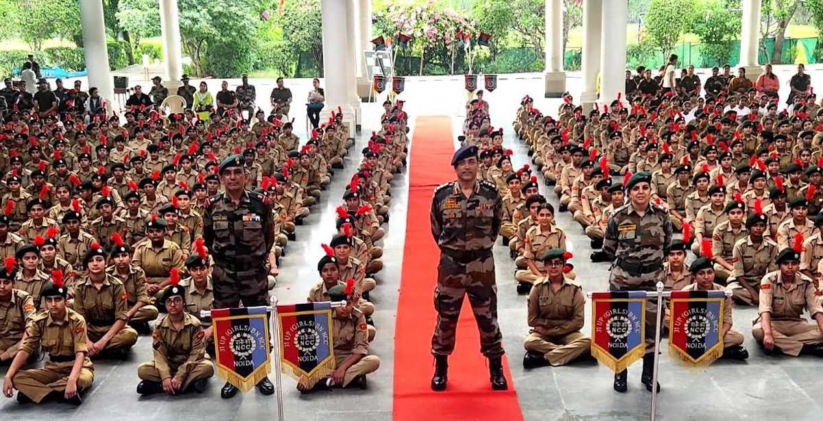 एनसीसी प्रशिक्षण शिविर में कैडेट्स को दिया गया शारीरिक प्रशिक्षण एनसीसी प्रशिक्षण शिविर में कैडेट्स को दिया गया शारीरिक प्रशिक्षण